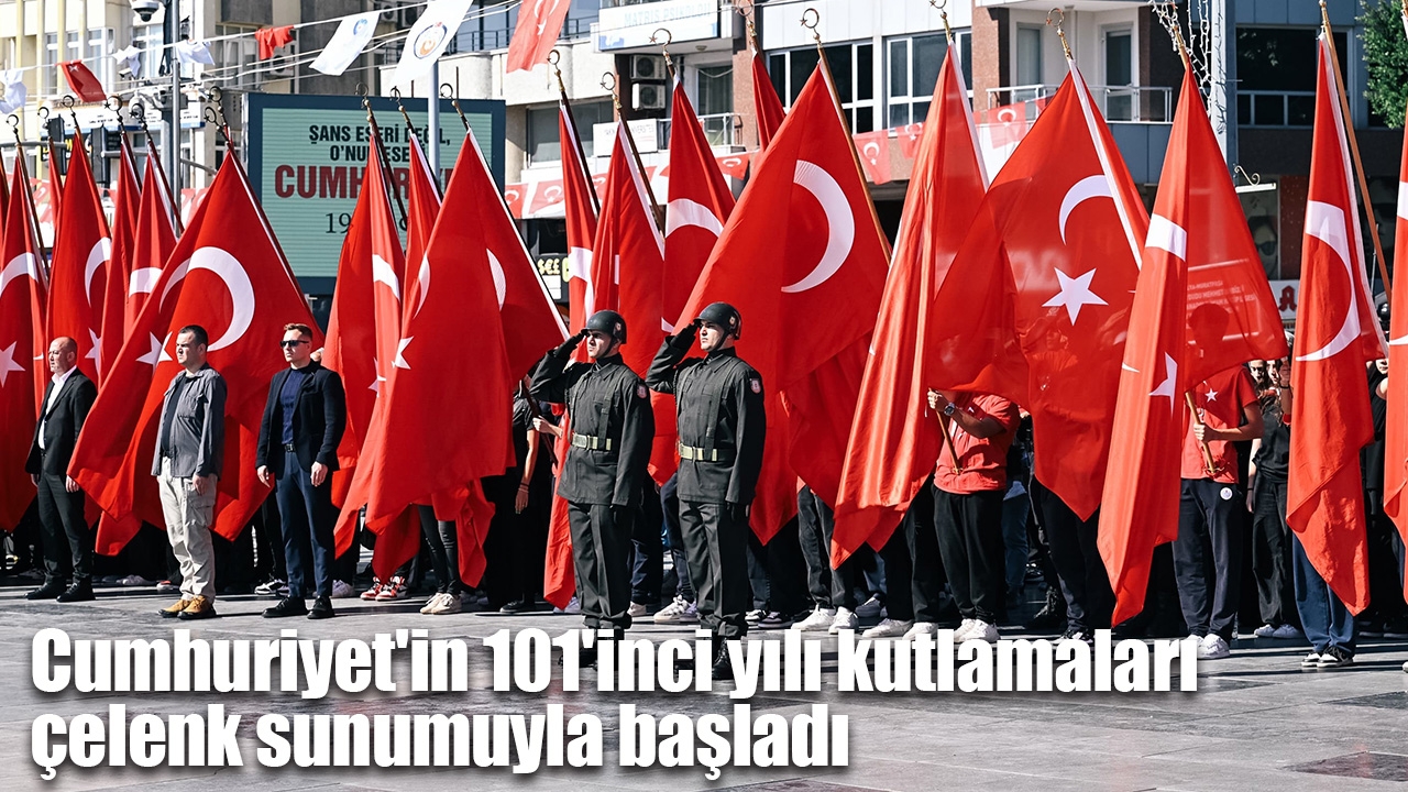 Cumhuriyet'in 101'inci yılı kutlamaları çelenk sunumuyla başladı